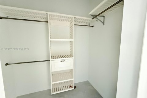 Villa ou maison à vendre à Lehigh Acres, Floride: 3 chambres, 130.62 m2 № 1987571 - photo 9