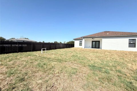 Villa ou maison à vendre à Lehigh Acres, Floride: 3 chambres, 130.62 m2 № 1987571 - photo 15
