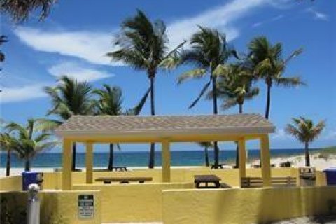 Condominio en alquiler en Pompano Beach, Florida, 1 dormitorio, 70.79 m2 № 2077542 - foto 30