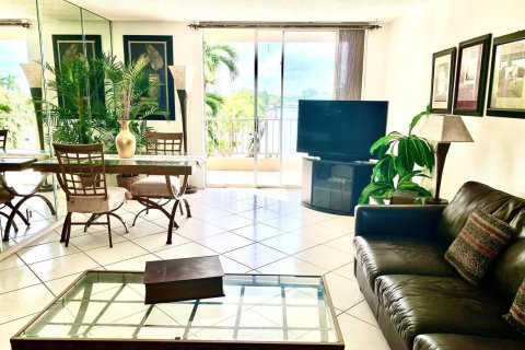 Condominio en alquiler en Pompano Beach, Florida, 1 dormitorio, 70.79 m2 № 2077542 - foto 4