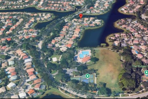 Casa en alquiler en Weston, Florida, 4 dormitorios, 257.99 m2 № 2054305 - foto 2