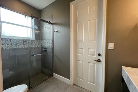 Casa en alquiler en Weston, Florida, 4 dormitorios, 257.99 m2 № 2054305 - foto 23