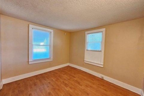 House in Lakeland, Florida 2 bedrooms, 86.96 sq.m. № 2203690 - photo 9