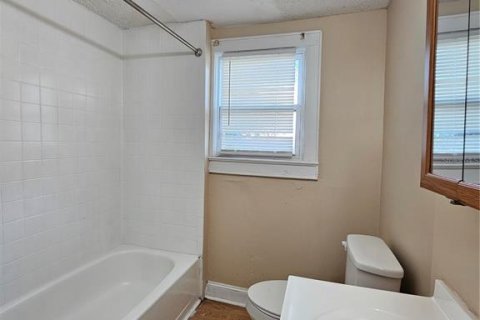House in Lakeland, Florida 2 bedrooms, 86.96 sq.m. № 2203690 - photo 8