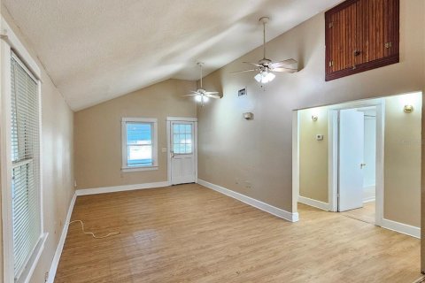 House in Lakeland, Florida 2 bedrooms, 86.96 sq.m. № 2203690 - photo 7