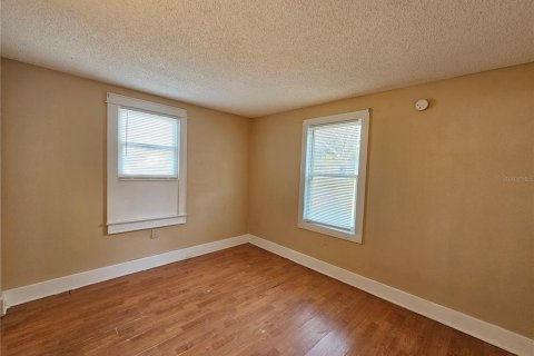 House in Lakeland, Florida 2 bedrooms, 86.96 sq.m. № 2203690 - photo 11