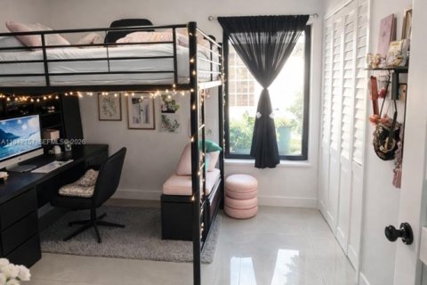 Casa en venta en Miramar, Florida, 4 dormitorios, 137.22 m2 № 1999963 - foto 13