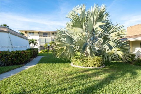 Copropriété à vendre à North Miami Beach, Floride: 2 chambres, 82.03 m2 № 1697833 - photo 24