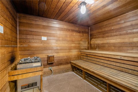 Copropriété à vendre à North Miami Beach, Floride: 2 chambres, 82.03 m2 № 1697833 - photo 26