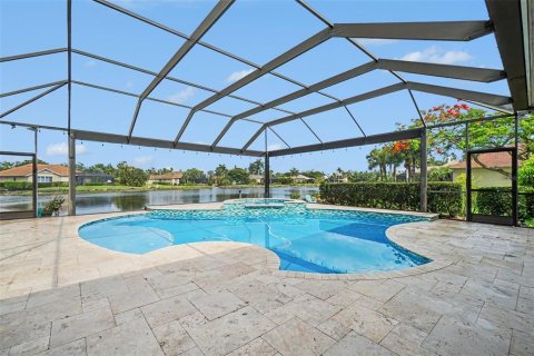 House in Fort Myers, Florida 4 bedrooms, 344.85 sq.m. № 2117218