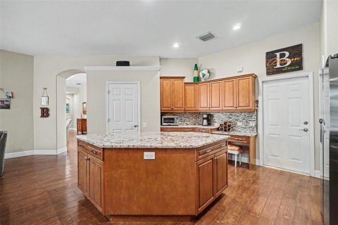 House in Fort Myers, Florida 4 bedrooms, 344.85 sq.m. № 2117218 - photo 10