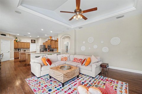 House in Fort Myers, Florida 4 bedrooms, 344.85 sq.m. № 2117218 - photo 9