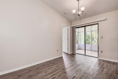 House in Largo, Florida 4 bedrooms, 163.23 sq.m. № 1919125 - photo 7