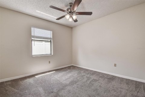 House in Largo, Florida 4 bedrooms, 163.23 sq.m. № 1919125 - photo 24
