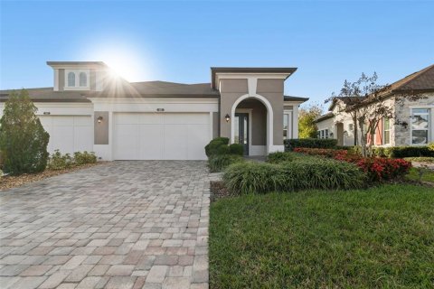 House in Wesley Chapel, Florida 2 bedrooms, 194.82 sq.m. № 2166845 - photo 2