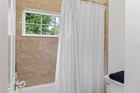 Casa en venta en Winter Park, Florida, 4 dormitorios, 247.4 m2 № 1642640 - foto 29