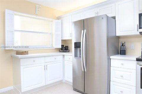 Condo in Boca Raton, Florida, 2 bedrooms  № 1983353 - photo 5