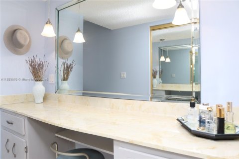 Condo in Boca Raton, Florida, 2 bedrooms  № 1983353 - photo 20