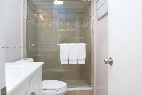 Condo in Boca Raton, Florida, 2 bedrooms  № 1983353 - photo 23