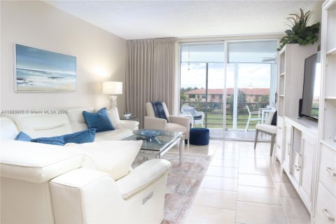 Condo in Boca Raton, Florida, 2 bedrooms  № 1983353 - photo 7