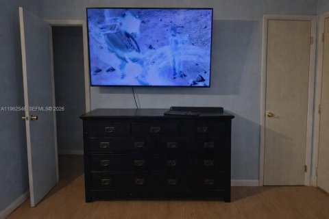 Villa ou maison à vendre à Miami Gardens, Floride: 3 chambres, 121.14 m2 № 2025261 - photo 7