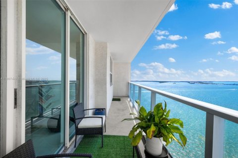 Condo in Miami, Florida, 1 bedroom  № 1877947 - photo 15