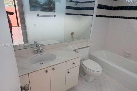 Villa ou maison à vendre à Pembroke Pines, Floride: 3 chambres, 120.68 m2 № 2414664 - photo 22
