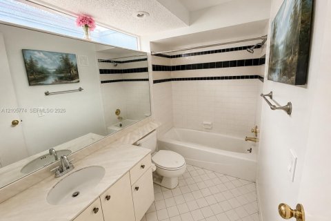 Villa ou maison à vendre à Pembroke Pines, Floride: 3 chambres, 120.68 m2 № 2414664 - photo 21