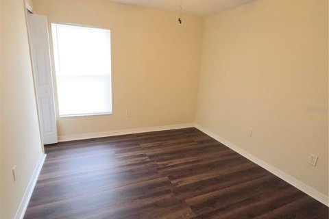House in Tampa, Florida 5 bedrooms, 150.87 sq.m. № 2391383 - photo 5