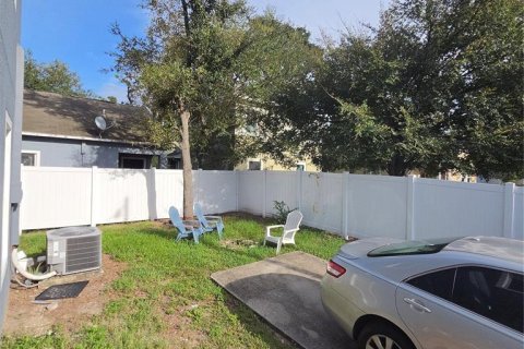House in Tampa, Florida 5 bedrooms, 150.87 sq.m. № 2391383 - photo 9