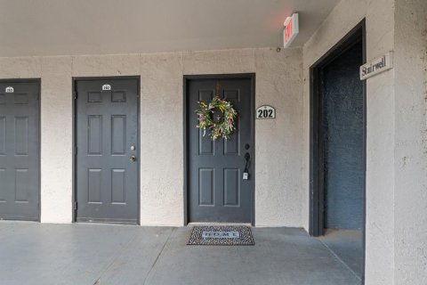 Condominio en venta en Temple Terrace, Florida, 2 dormitorios, 103.4 m2 № 1805769 - foto 3