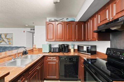Condominio en venta en Temple Terrace, Florida, 2 dormitorios, 103.4 m2 № 1805769 - foto 16