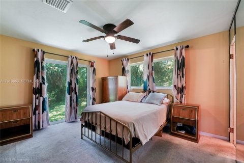 Villa ou maison à vendre à Miami, Floride: 3 chambres, 117.61 m2 № 2073683 - photo 15