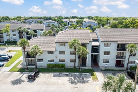 Copropriété à louer à Hialeah, Floride: 2 chambres, 82.03 m2 № 1990897 - photo 22