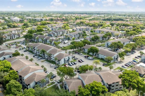 Copropriété à louer à Hialeah, Floride: 2 chambres, 82.03 m2 № 1990897 - photo 21