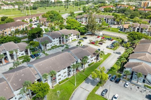 Copropriété à louer à Hialeah, Floride: 2 chambres, 82.03 m2 № 1990897 - photo 23