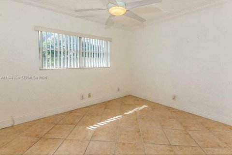 Copropriété à louer à Fort Lauderdale, Floride: 1 chambre, 51.1 m2 № 2003122 - photo 7