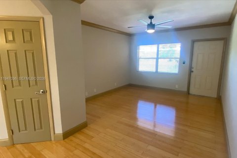 Copropriété à louer à Fort Lauderdale, Floride: 1 chambre, 51.1 m2 № 2003122 - photo 3