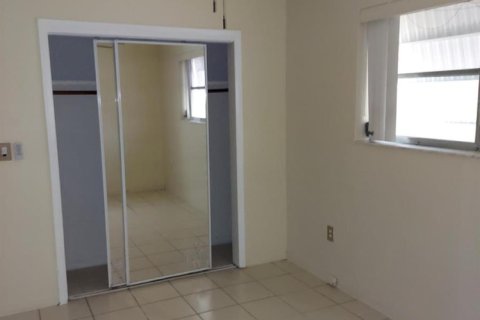Casa en venta en Fort Lauderdale, Florida, 3 dormitorios, 158.68 m2 № 2194496 - foto 12