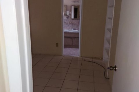 Casa en venta en Fort Lauderdale, Florida, 3 dormitorios, 158.68 m2 № 2194496 - foto 15