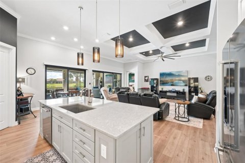 House in Venice, Florida 4 bedrooms, 359.35 sq.m. № 2138688 - photo 18
