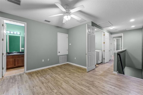 Townhouse in Oviedo, Florida 3 bedrooms, 170.48 sq.m. № 1893569 - photo 12