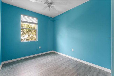 Townhouse in Oviedo, Florida 3 bedrooms, 170.48 sq.m. № 1893569 - photo 15