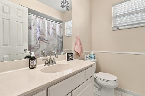 Villa ou maison à vendre à Port St. Lucie, Floride: 2 chambres, 103.86 m2 № 2410764 - photo 15