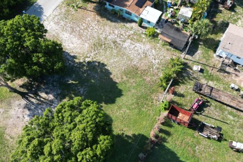 Land in Vero Beach, Florida № 1187231 - photo 1