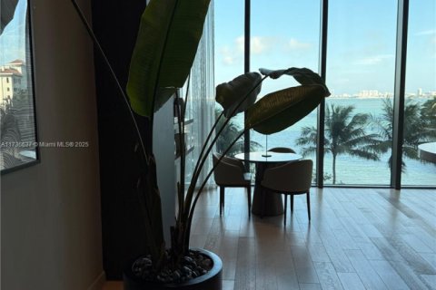 Condominio en venta en Miami, Florida, 2 dormitorios, 102.84 m2 № 1764709 - foto 24