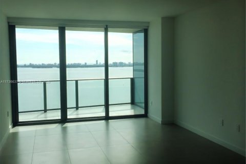 Condominio en venta en Miami, Florida, 2 dormitorios, 102.84 m2 № 1764709 - foto 4