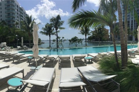 Condominio en venta en Miami, Florida, 2 dormitorios, 102.84 m2 № 1764709 - foto 14