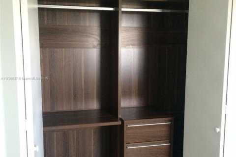 Condominio en venta en Miami, Florida, 2 dormitorios, 102.84 m2 № 1764709 - foto 11