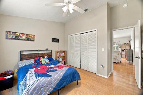 House in Lutz, Florida 5 bedrooms, 349.31 sq.m. № 2426967 - photo 25